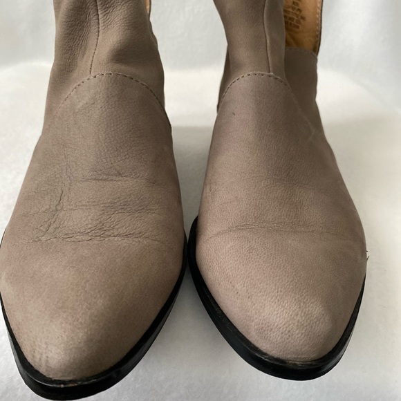 Lucky Brand Taupe Size 8M Nubuck Leather Booties - Picture 11 of 16